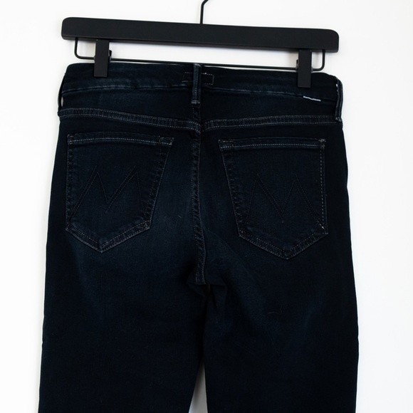 SOLD-Mother Denim Looker Crop Skinny Jeans in Coffee, Tea, or Me Size 26 - Picture 11 of 15